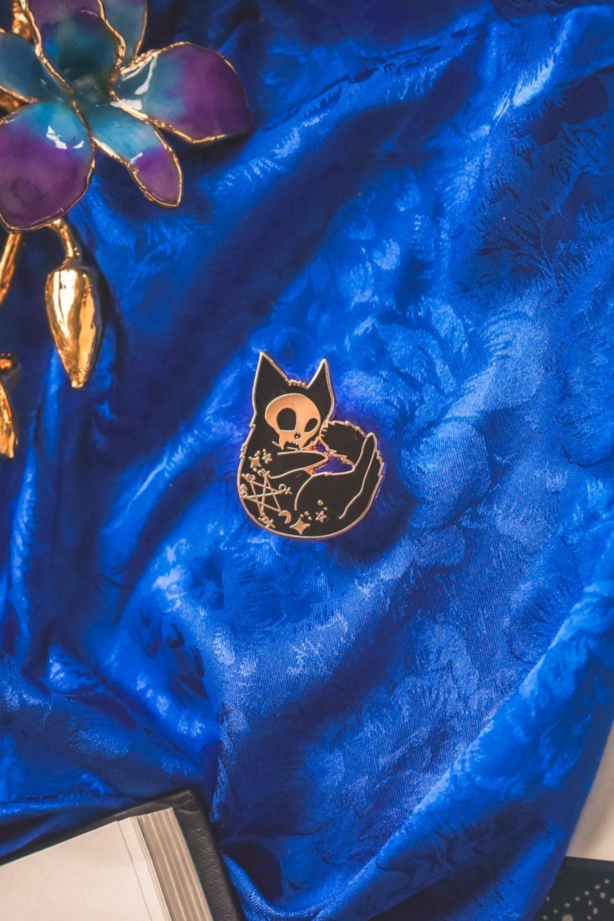 Swirl Black Cat Witchy Pin